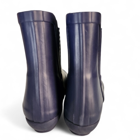 LONDON FOG Navy Blue Piccadilly Rain Chelsea Boots w/ Striped Elastic Sides 7 - Picture 4 of 11